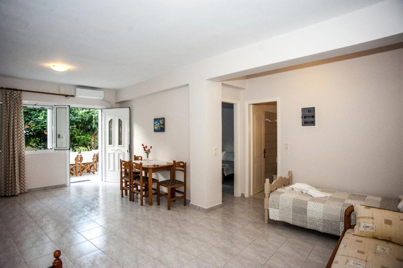 Captain Georgio Apartments Порос Экстерьер фото
